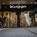 Puertas de un centro comercial El Corte Inglés
