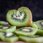 El kiwi, una de las frutas de la temporada de invierno