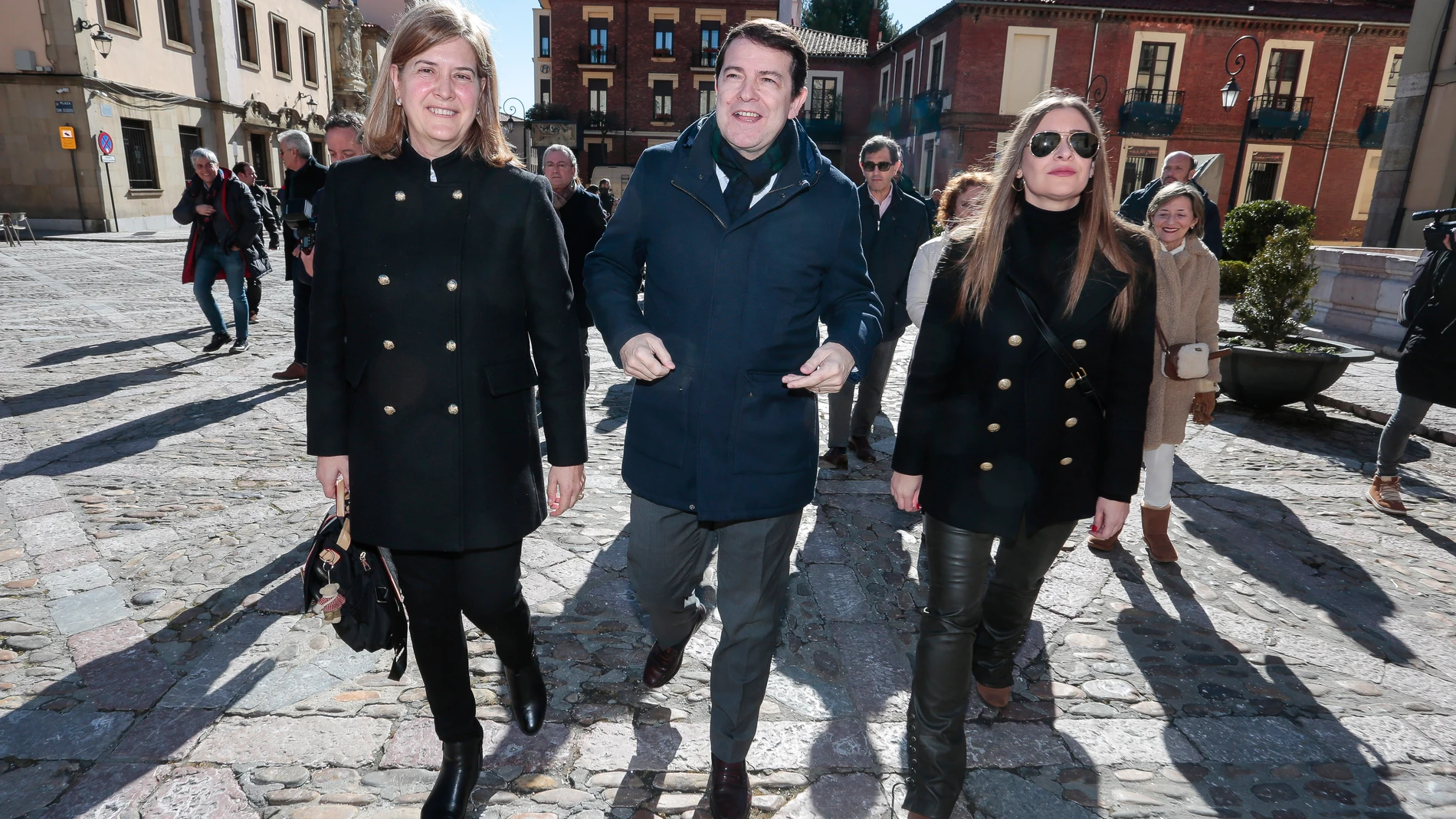 Fernández Mañueco junto a Ester Muñoz y Margarita Torres