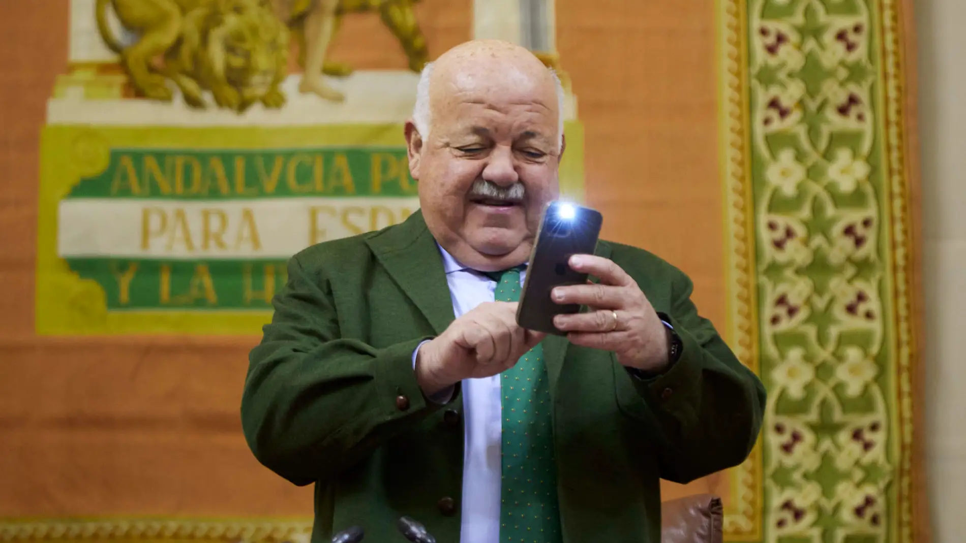 El presidente del Parlamento, Jesús Aguirre