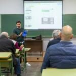 El Proyecto Edufinet de Unicaja y la UMA acercan la educación financiera a los mayores