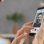Las recomendaciones de los expertos es denunciar a través de la app y a la Policía en cuanto se detecta un comportamiento sospechoso