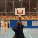 La práctica del baloncesto adaptado ha ayudado mucho a Marc a adaptarse a su nueva vida tras superar un osteosarcoma