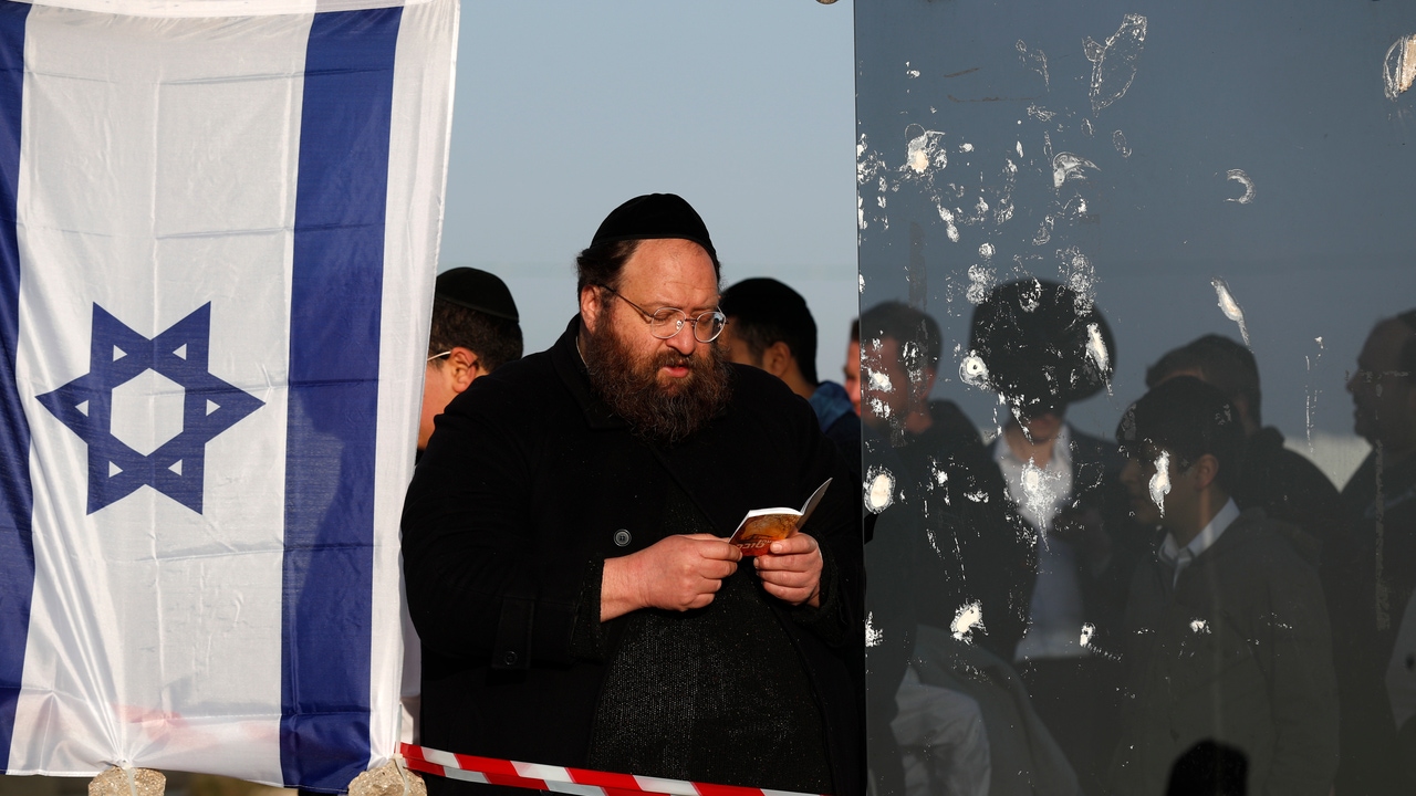 Cinco muertos y unos 15 heridos en un tiroteo terrorista en Jerusalén