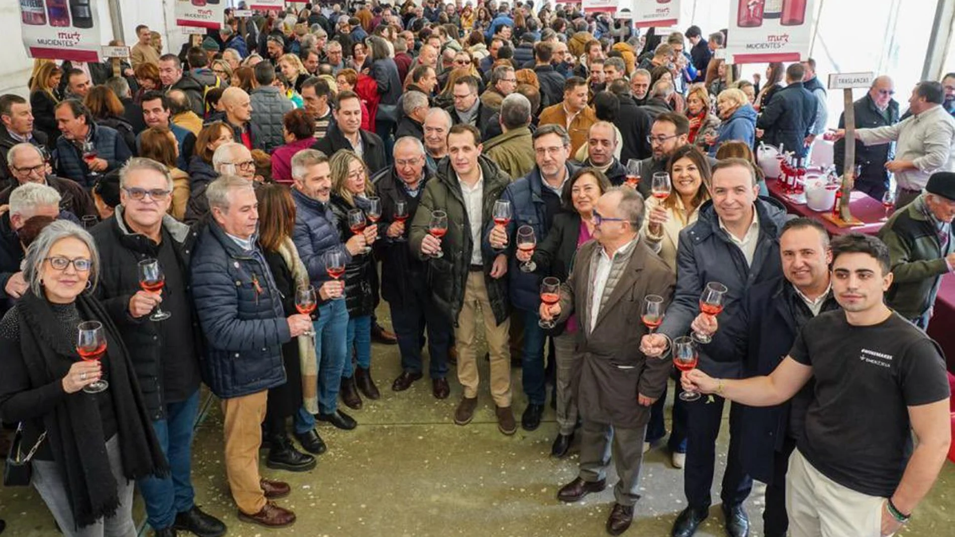Fiesta del Vino de Mucientes con la presencia de Conrado Íscar