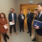 Patricia Gómez, Ángel Hernández, Carlos Menéndez, Raúl de la Hoz y Ángel Ibáñez, antes de la Junta de Portavoces de las Cortes