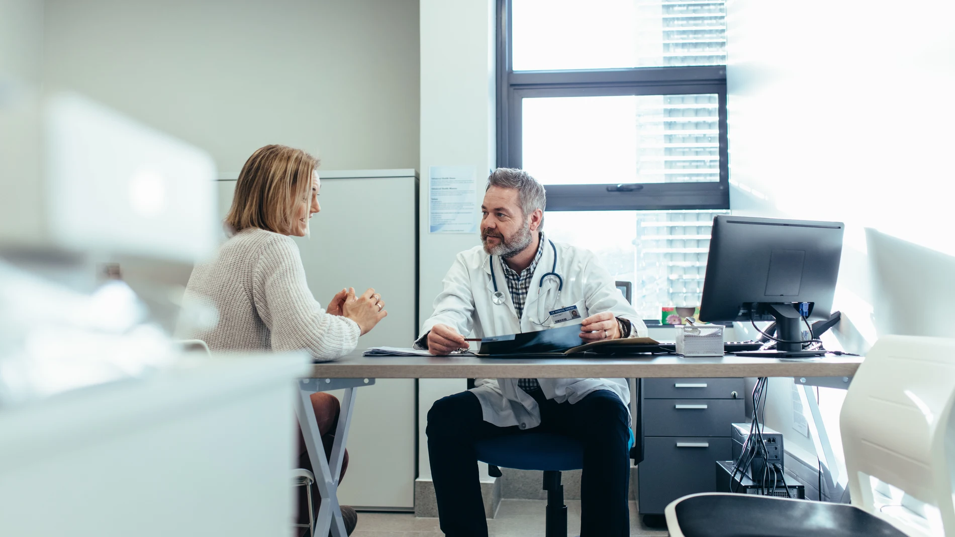 Consulta de un paciente con su médico