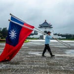 China/Taiwán.- Taiwán halla restos de un globo supuestamente chino en una isla cercana