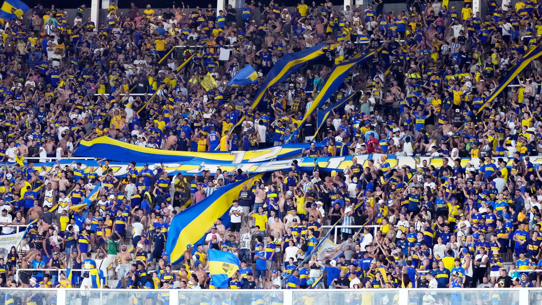 Una imagen del fondo que ocupa la Doce en La Bombonera