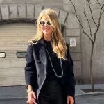 Amelia Bono con abrigo de Massimo Dutti