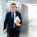El líder del PP, Alberto Núñez Feijóo en la sede del partido