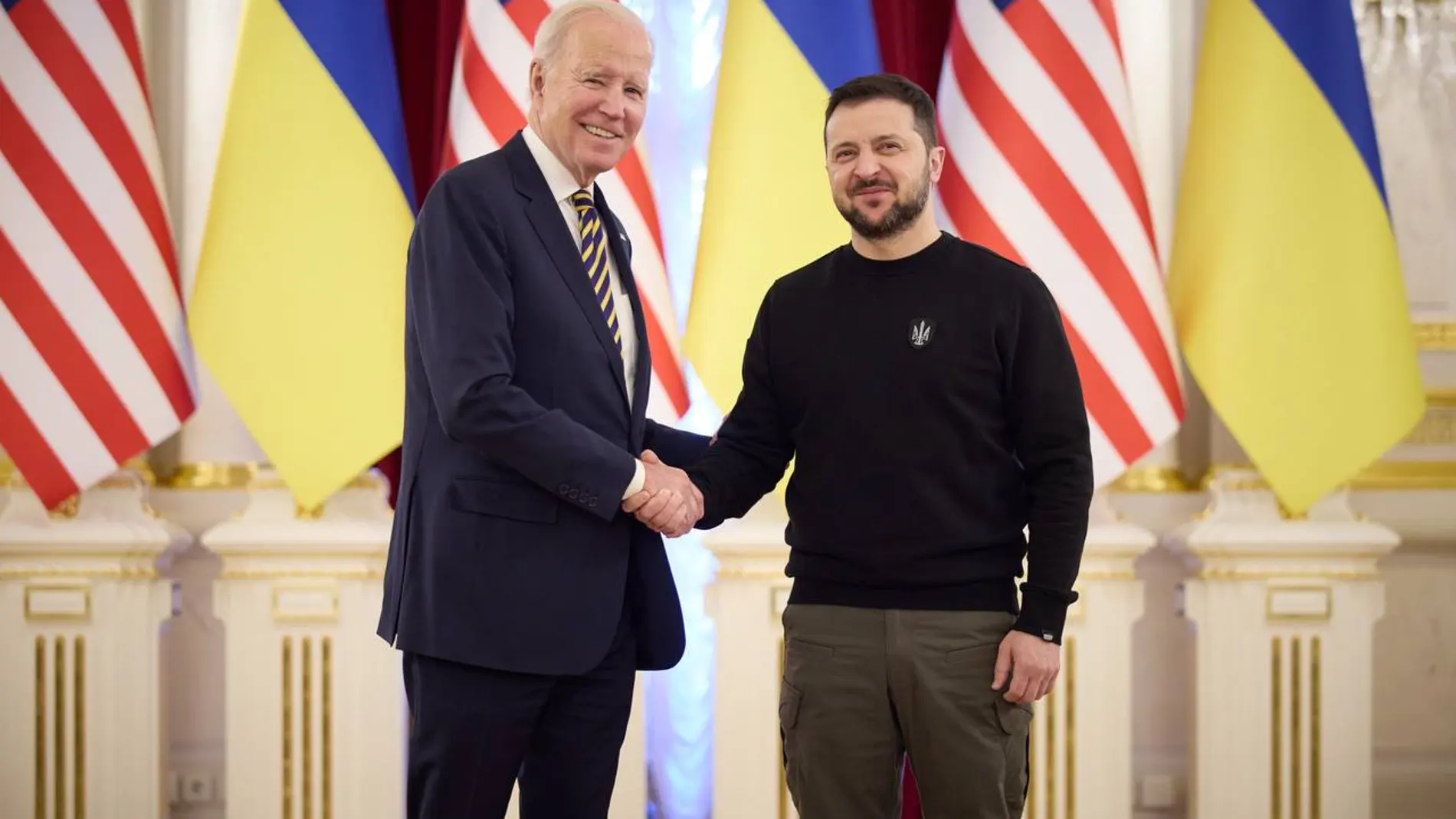 Biden con Zelenski en Kyiv