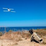 Imagen del dron Q-Slam-40 y su lanzador, fabricados por la empresa española Arquimea