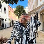 Marta Díaz de Mera con chaqueta de 'Emily en París'. 