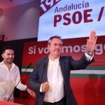 El líder del PSOE-A, Juan Espadas, y su número dos, Noel López Linares
