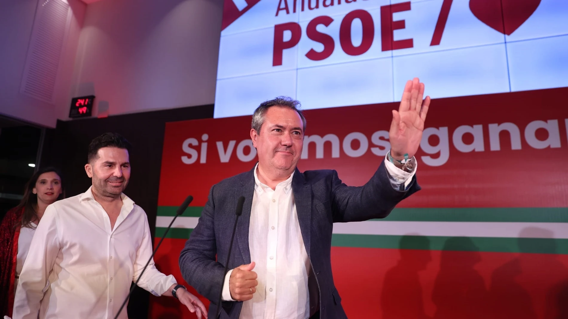 El líder del PSOE-A, Juan Espadas, y su número dos, Noel López Linares