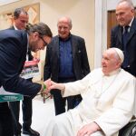 Francisco de Borbón Graf von Hardenberg se encuentra con Su Santidad, el Papa Francisco. 