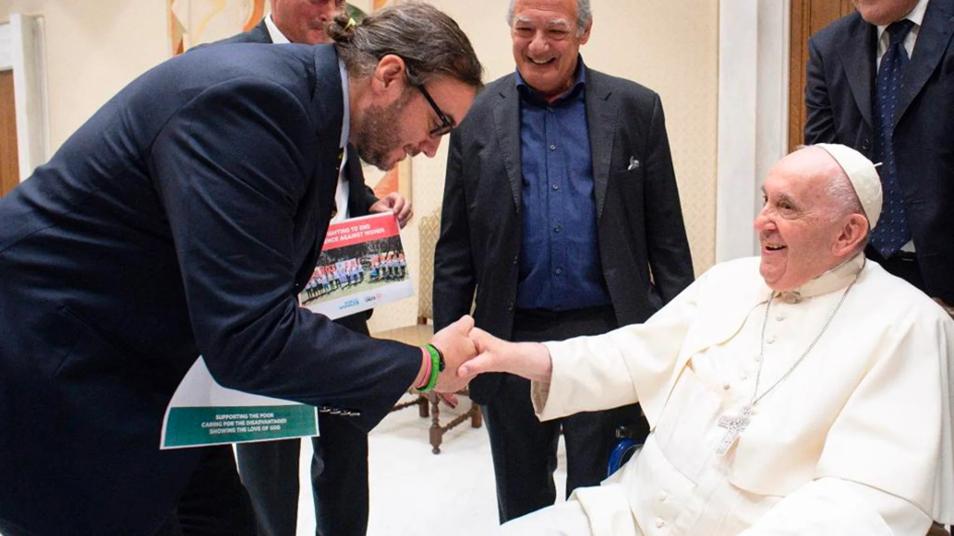 Francisco de Borbón Graf von Hardenberg se encuentra con Su Santidad, el Papa Francisco.