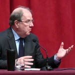La Cátedra de Monarquía El expresidente de la Junta, Juan Vicente Herrera, participa en la Cátedra de Monarquía Parlamentaria de la Universidad de Burgos