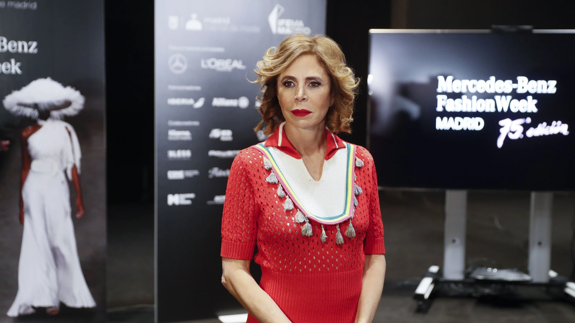 La diseñadora Ágatha Ruíz de la Prada posa durante la presentación de la 75º edición de la Mercedes-Benz Fashion Week, este martes en IFEMA Madrid. La gran pasarela de la Moda española MBFW Madrid se ce