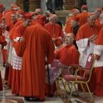 Un grupo de cardenales durante uno de los consistorios convocados por Francisco