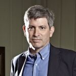 Carl Zimmer, autor de "Tiene la sonrisa de su madre"