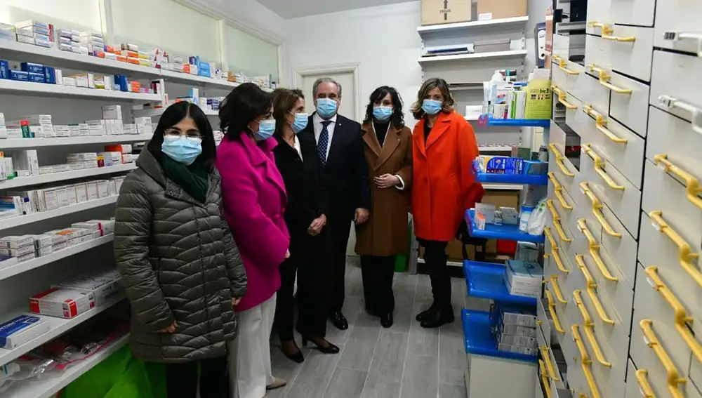 Gobierno de España y Consejo General de Farmacéuticos firman un protocolo para la creación del “Programa de Farmacia Comunitaria Rural”