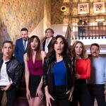 Toni Acosta con el resto del reparto