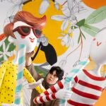 Cultura.- Marina Puche "dignifica" las Fallas plantando corazones y alegría de vivir en el Centre del Carme