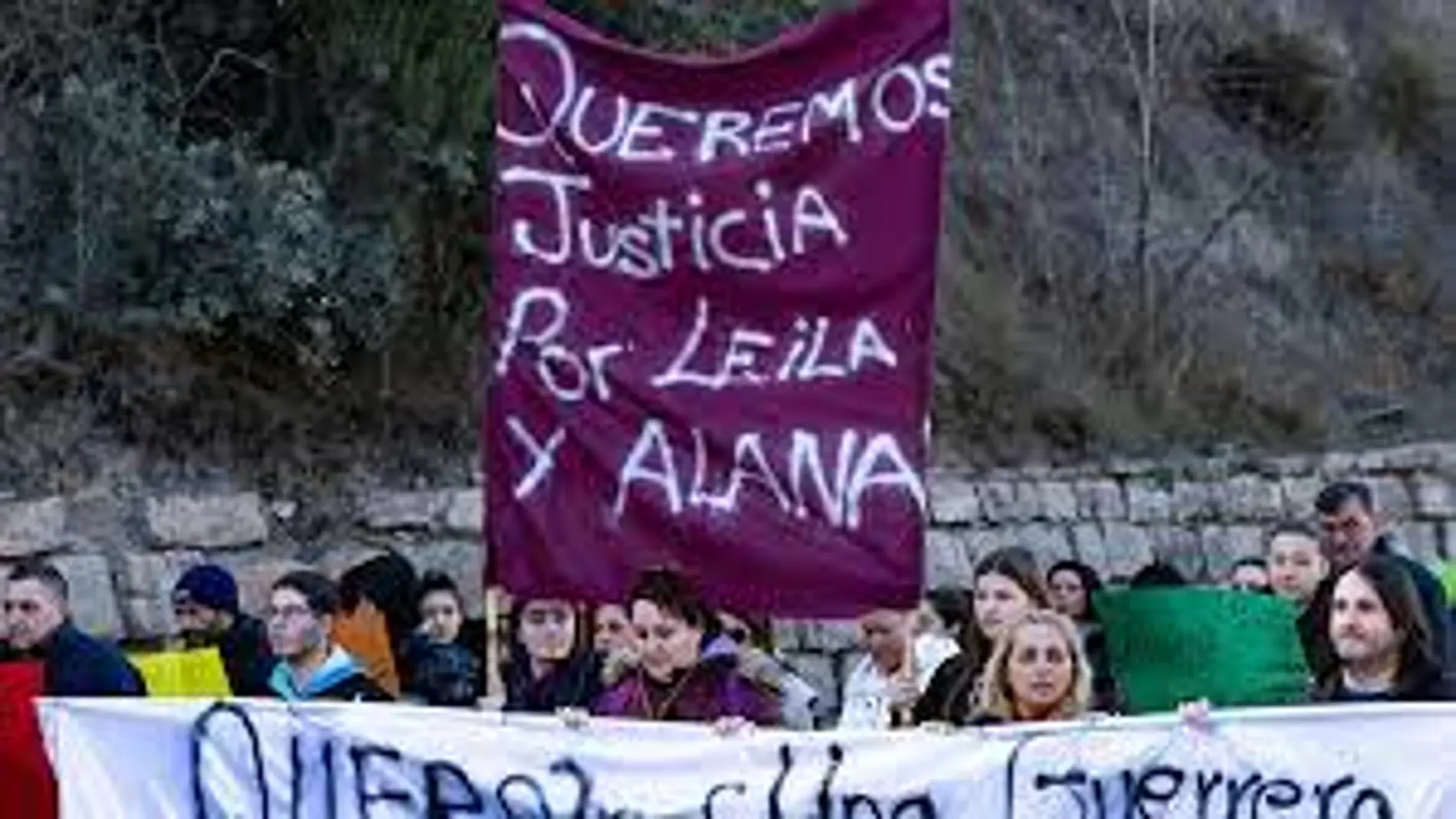 Manifestación de apoyo a las adolescentes