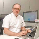 BARCELONA 01/03/23 ENTREVISTA Al DR. ENRIC ROCHE