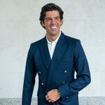El actor Miguel Ángel Muñoz Actor caracterizado como Julio Iglesias en la serie 'Bosé'.