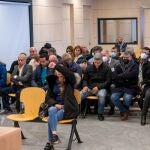 Ana María Cameno (delante), conocida como la Reina de Coca, junto al resto de acusados comparece ante el tribunal de la Audiencia Nacional en el arranque del juicio a Los Miami con 81 acusados