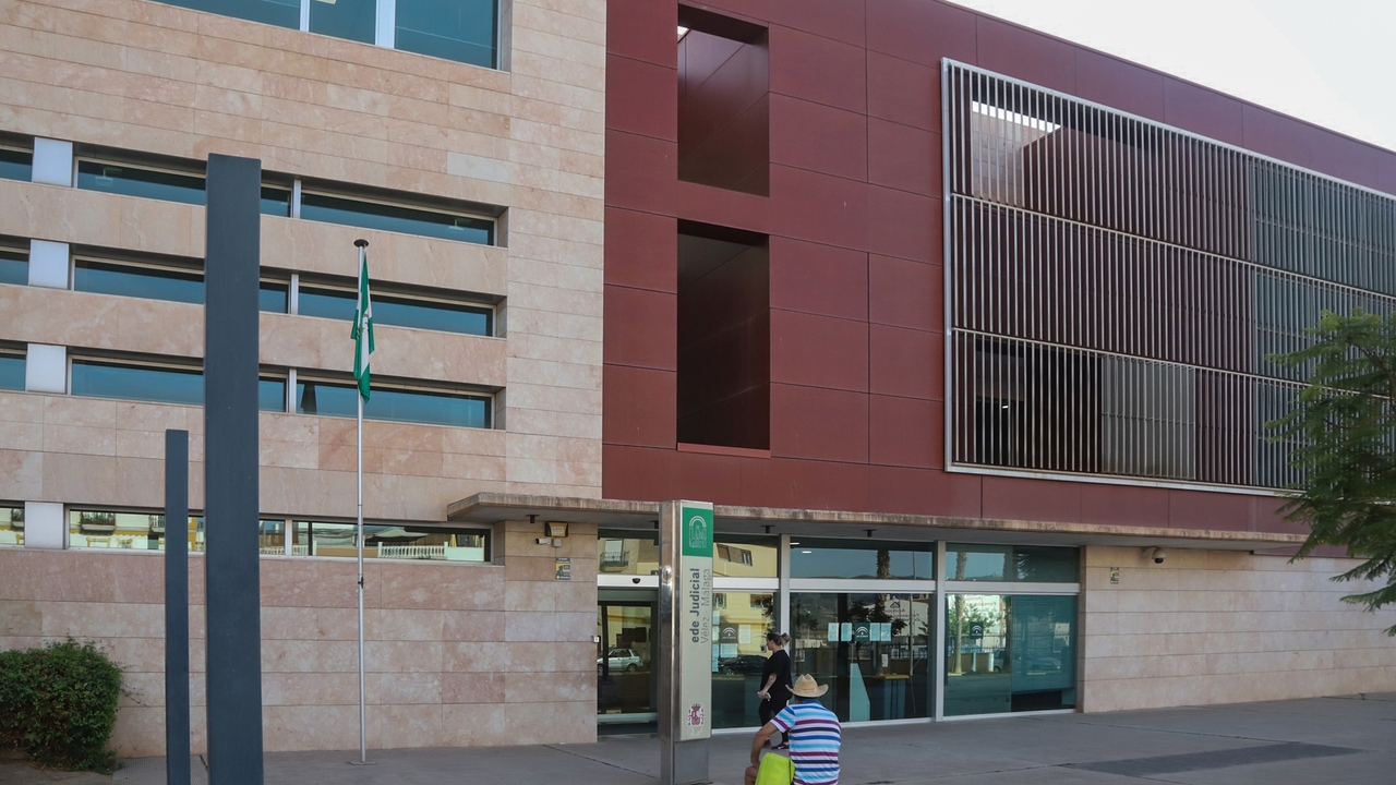 Un octogenario se dispara cuando lo iban a desalojar de su casa en Torremolinos