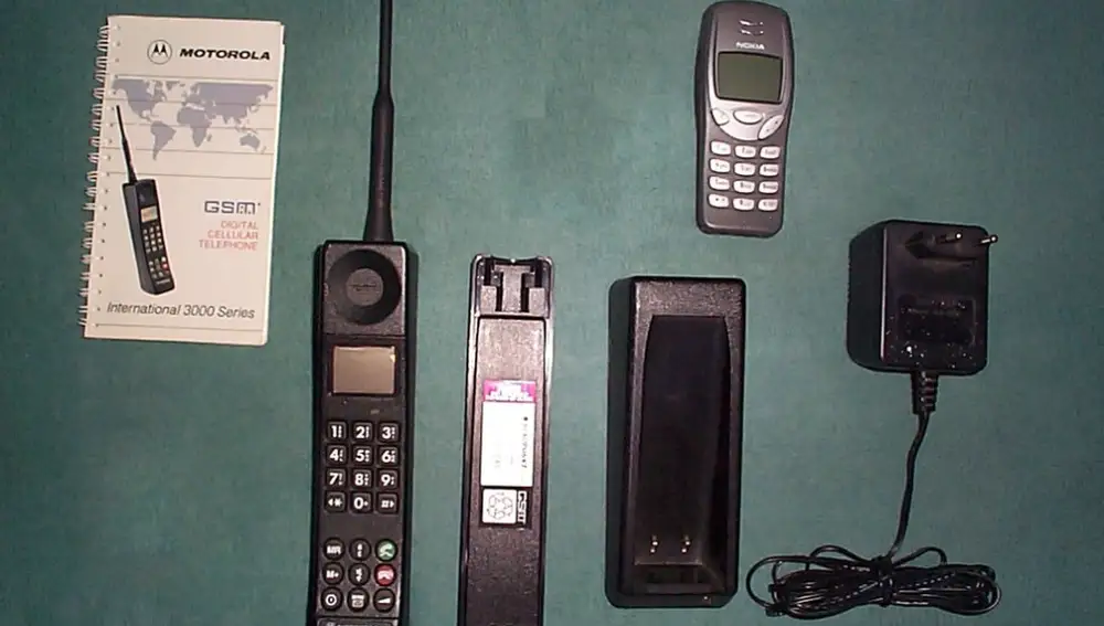 Motorola International 3200.