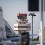 Economía/Transportes.- Continúa en marzo la huelga en las torres de control privatizadas