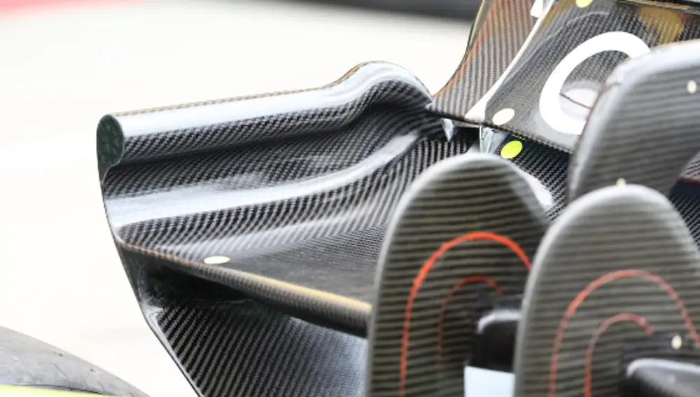 El ingenio de Aston Martin con su alerón trasero