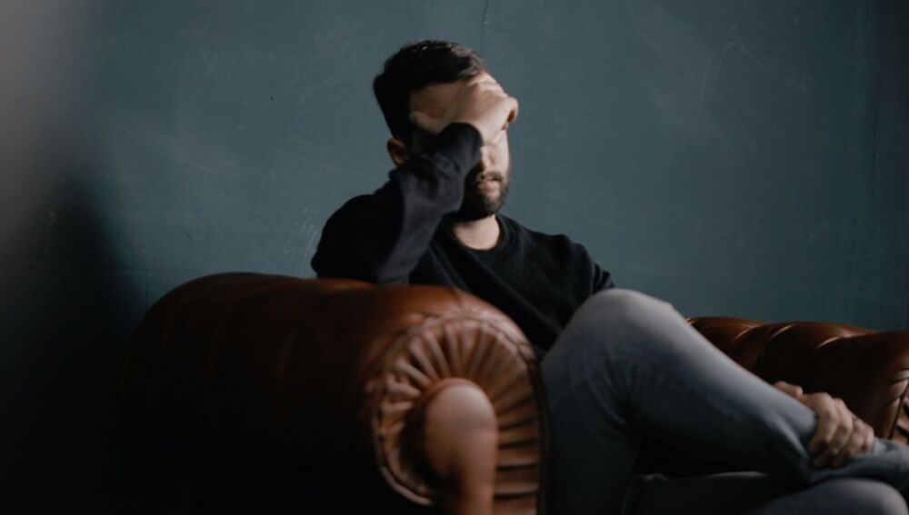 ¿Por qué a veces sentimos dolor de cabeza en el lado derecho?