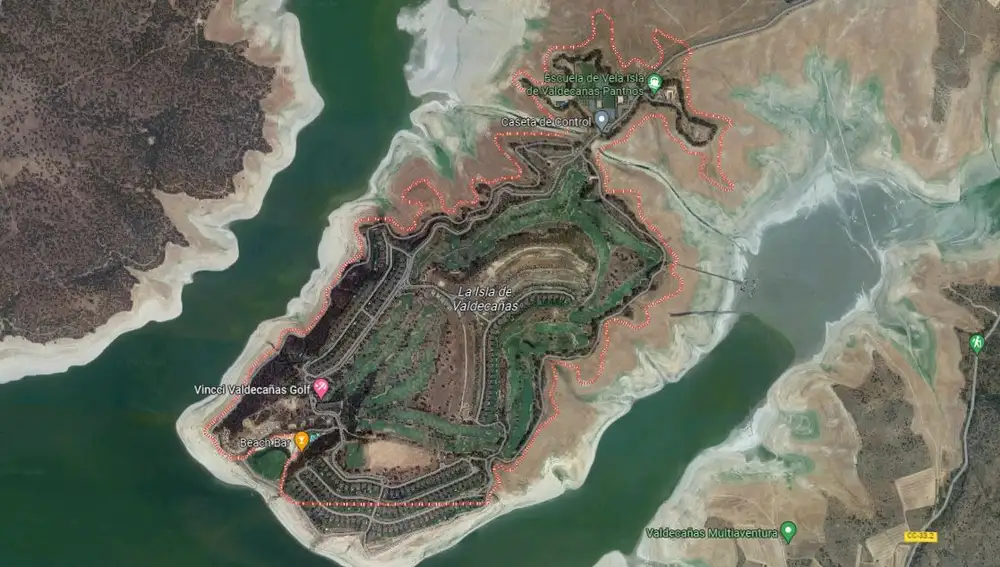 La Isla de Valdecañas, en el embalse de Valdecañas