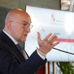 El consejero de la Presidencia, Jesús Julio Carnero, clausura la jornada sobre Igualdad de Género de la ECLAP