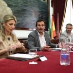 La vicepresidenta segunda del Gobierno, Yolanda Díaz, y el alcalde de Cádiz, José María González "Kichi"