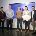 Andrea Ballesteros junto a Jesús María Prada y varios jóvenes del partido, entre ellos David Ángel Hernández, líder de NNGG en Zamora y Gabriel Ramos, nuevo secretario autonómico de NNGG
