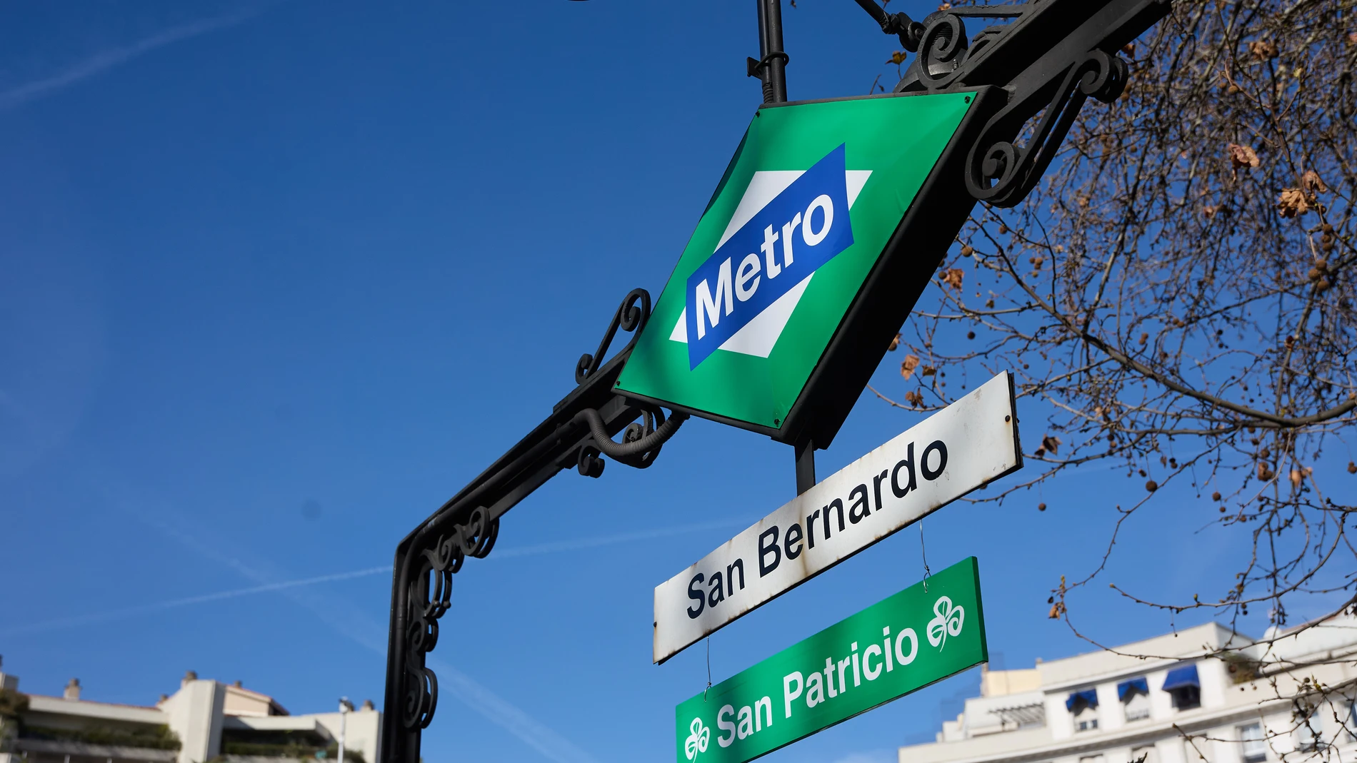 Parada de San Bernardo/San Patricio por la celebración de la Semana de Irlanda, en el Metro de San Bernardo, a 13 de marzo de 2023, en Madrid (España). La ciudad de Madrid celebra la Semana de Irlanda con toda la semana cargada de eventos que se celebran con la colaboración de Metro de Madrid y con motivo de la celebración del Día de San Patricio, el próximo 17 de marzo. Hoy comienza la semana de Irlanda con música, danza y literatura irlandesa, además del tradicional desfile con más de 300 gaiteros y un homenaje a San Patricio, el próximo sábado 18 de marzo.13 MARZO 2023;MADRID;ESTACION DE SAN BERNARDO;SEMANA DE IRLANDAJesús Hellín / Europa Press13/03/2023