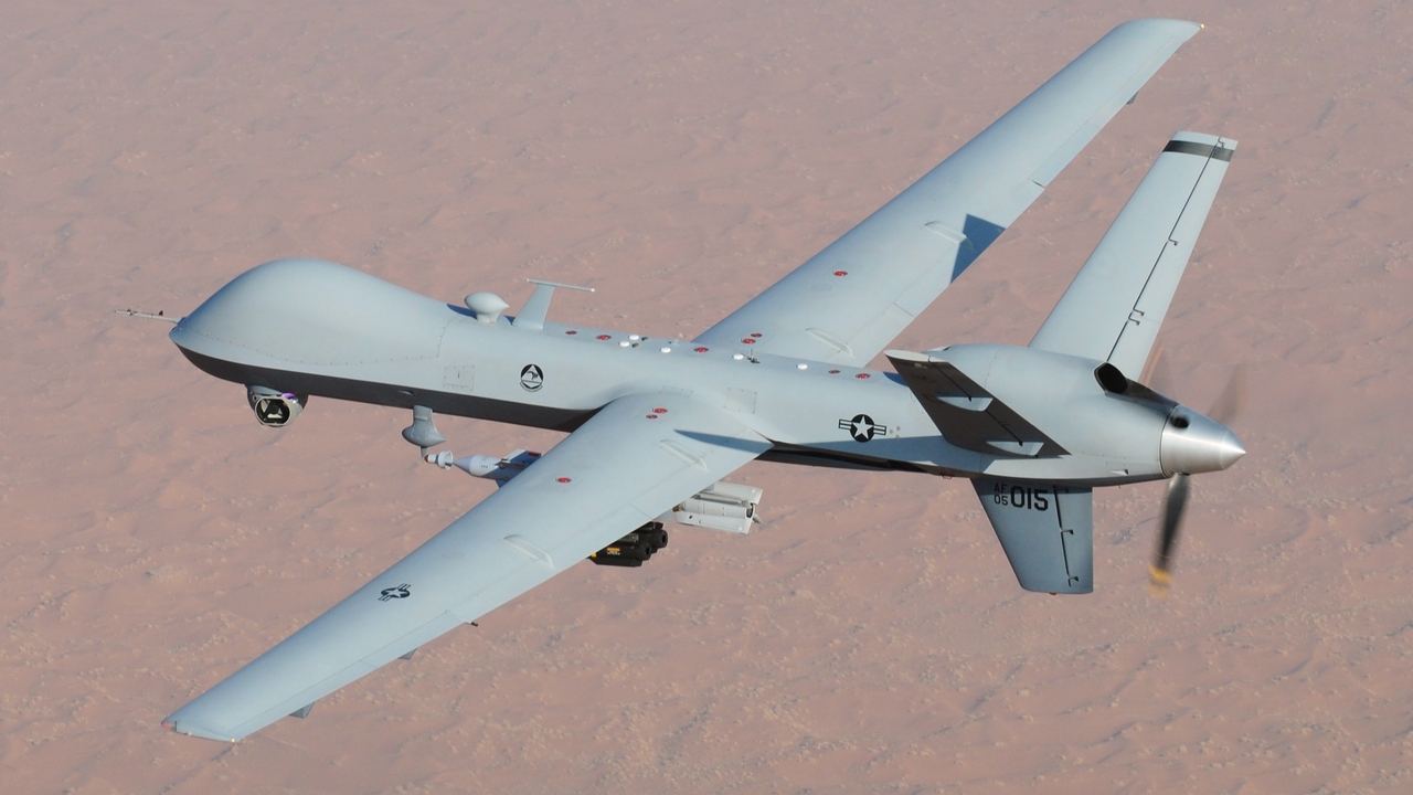 La respuesta de EE. UU. al nuevo caza de China: una academia "Top Gun" para crear la élite en el manejo de drones