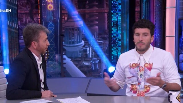 Sebastián Yatra y Pablo Motos en 'El Hormiguero'