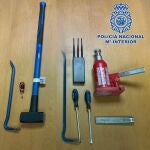 MADRID.-Sucesos.- Tres detenidos por robar en un establecimiento de Chamberí mediante el método del butrón