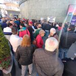 Vecinos de Maracena se concentran en apoyo de la edil que sufrió un secuestro exprés