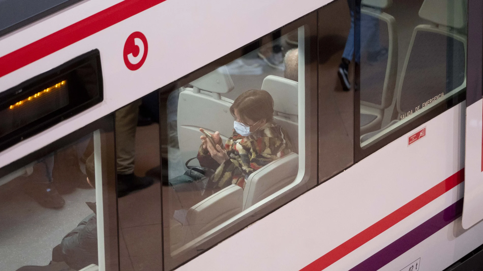 MADRID.-La estación 'Fanjul' de la C-5 de Cercanías pasa a llamarse desde hoy 'Maestra Justa Freire-Polideportivo Aluche'