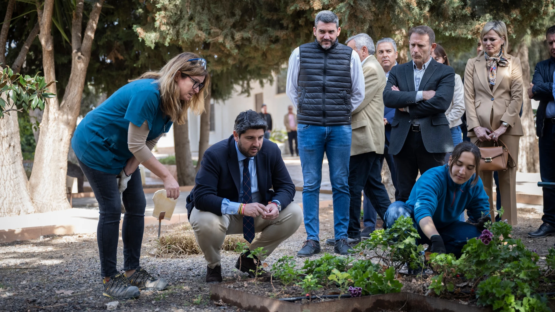 El presidente de la Comunidad, Fernando López Miras, visitó las instalaciones del Centro Integrado de Formación y Experiencias Agrarias (CIFEA)