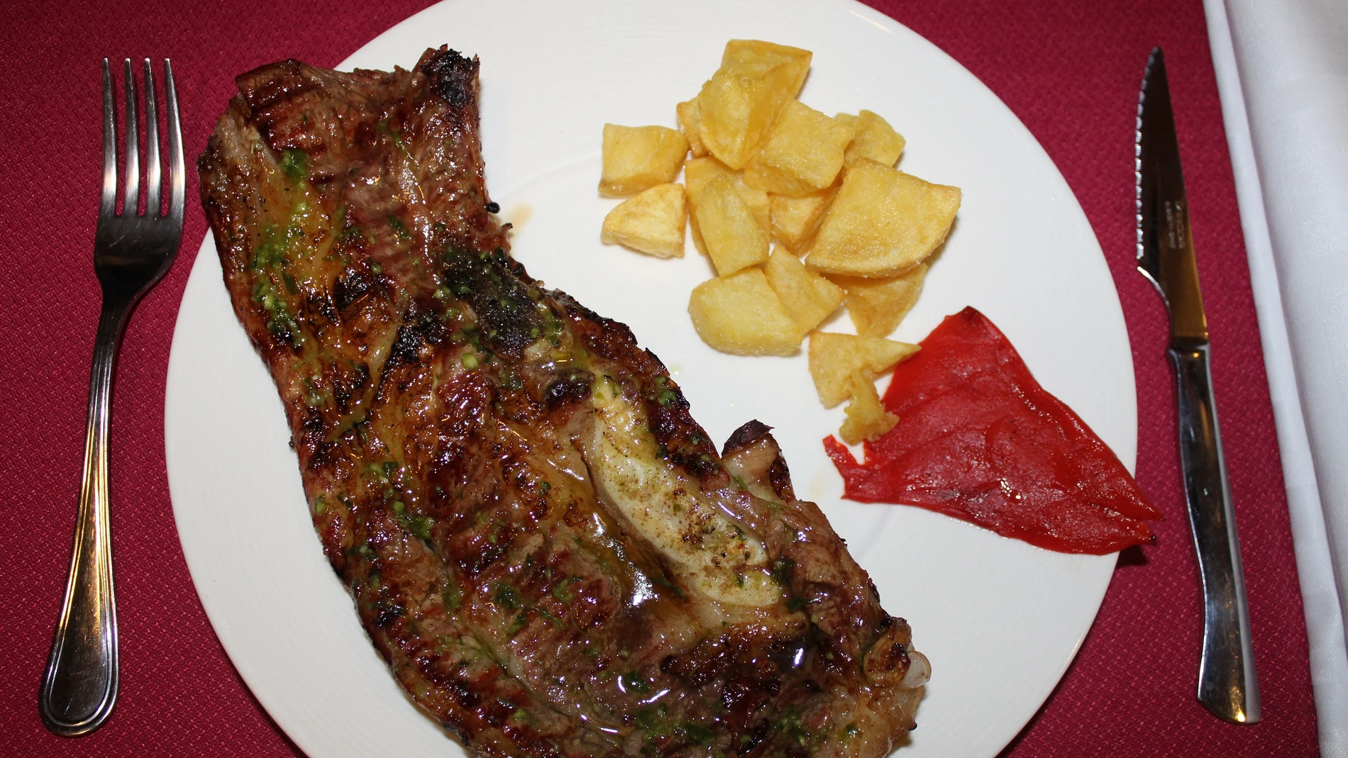 Churrasco de ternera en el Mesón del Zorro en Zamora